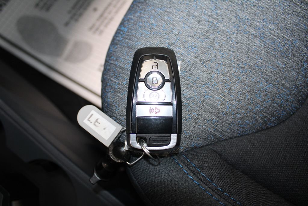 New 2025 Ford Maverick XLT w/ XLT Luxury Package image 52