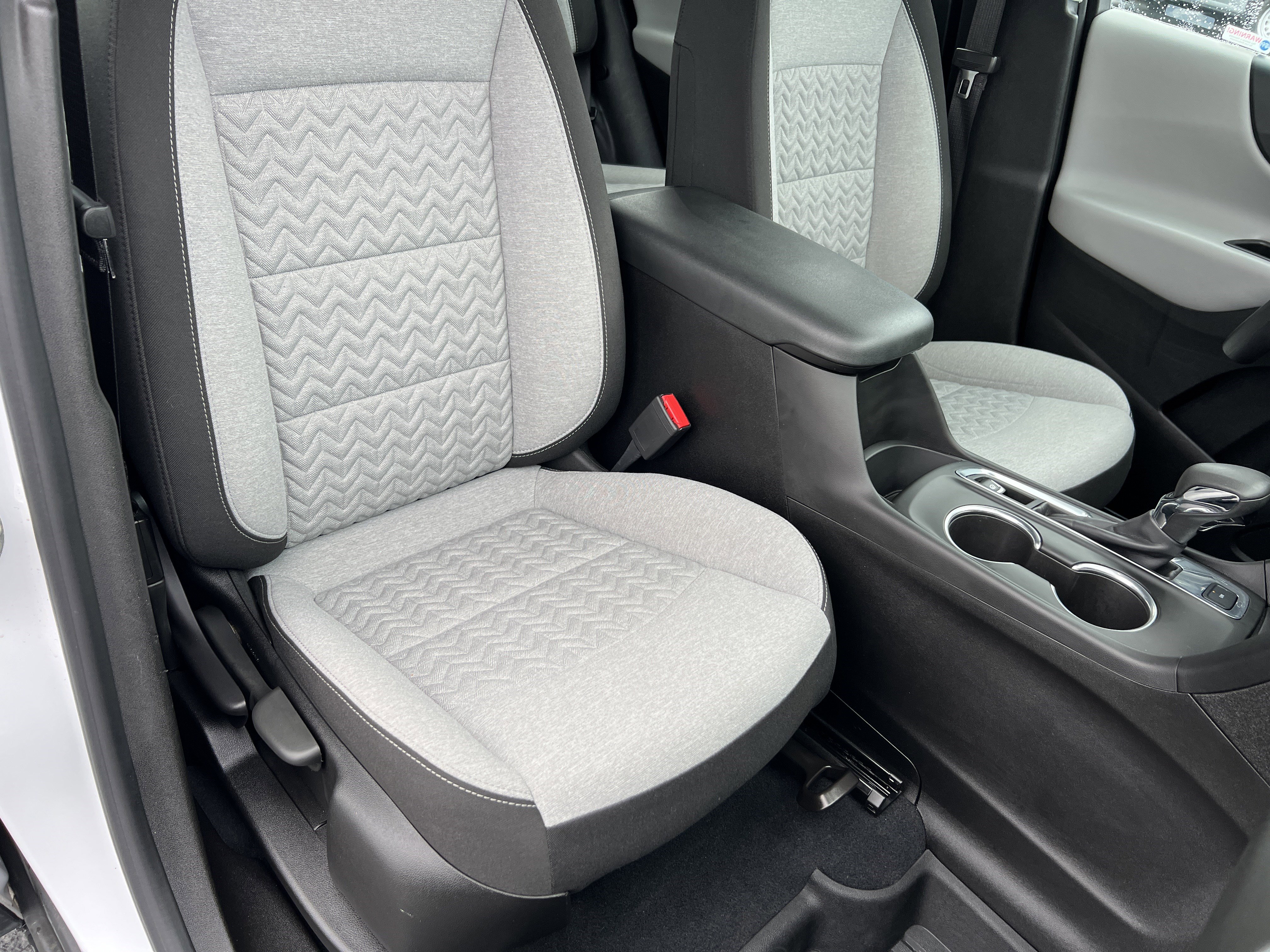 Certified 2022 Chevrolet Equinox LS w/ LPO, Floor Liner Package image 24