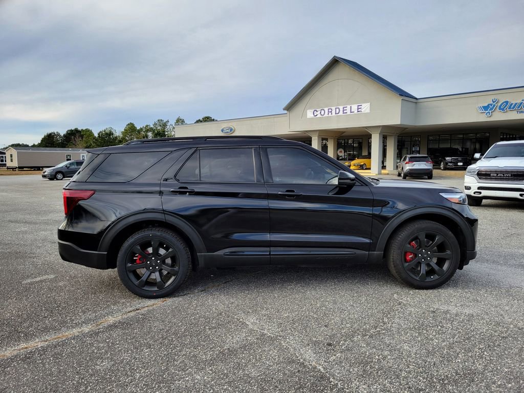 Used 2022 Ford Explorer ST w/ Equipment Group 401A image 6