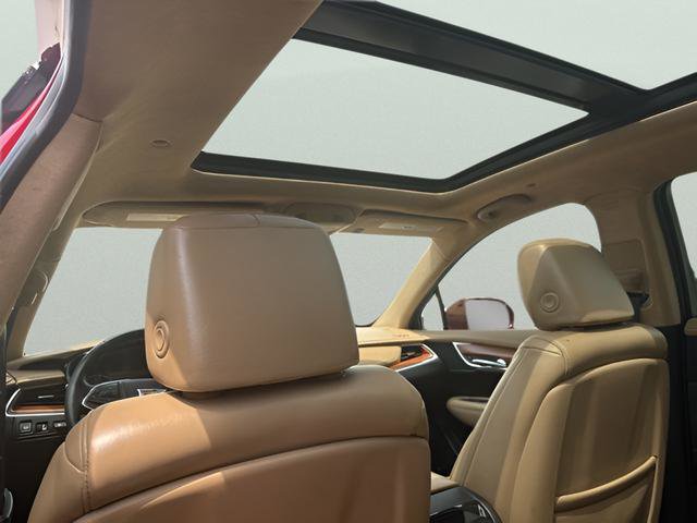 Used 2019 Cadillac XT5 Platinum AWD/4WD image 14