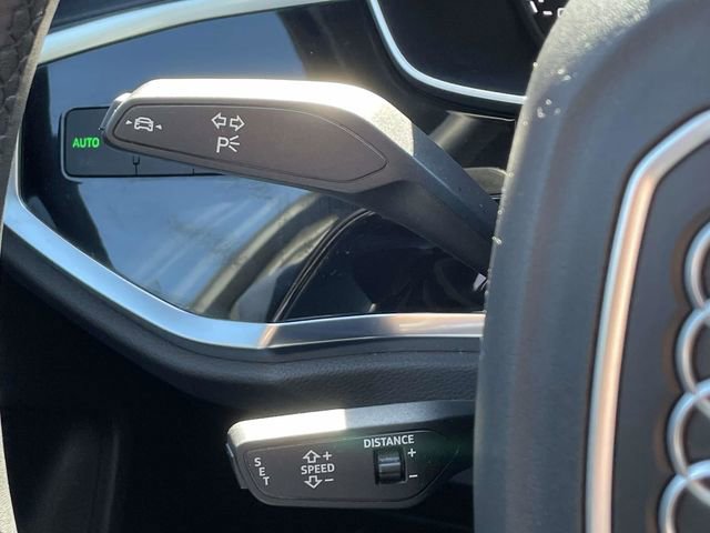 Used 2025 Audi Q3 2.0T Premium image 34