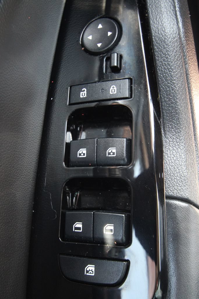 Used 2024 Kia Sportage EX FWD image 22
