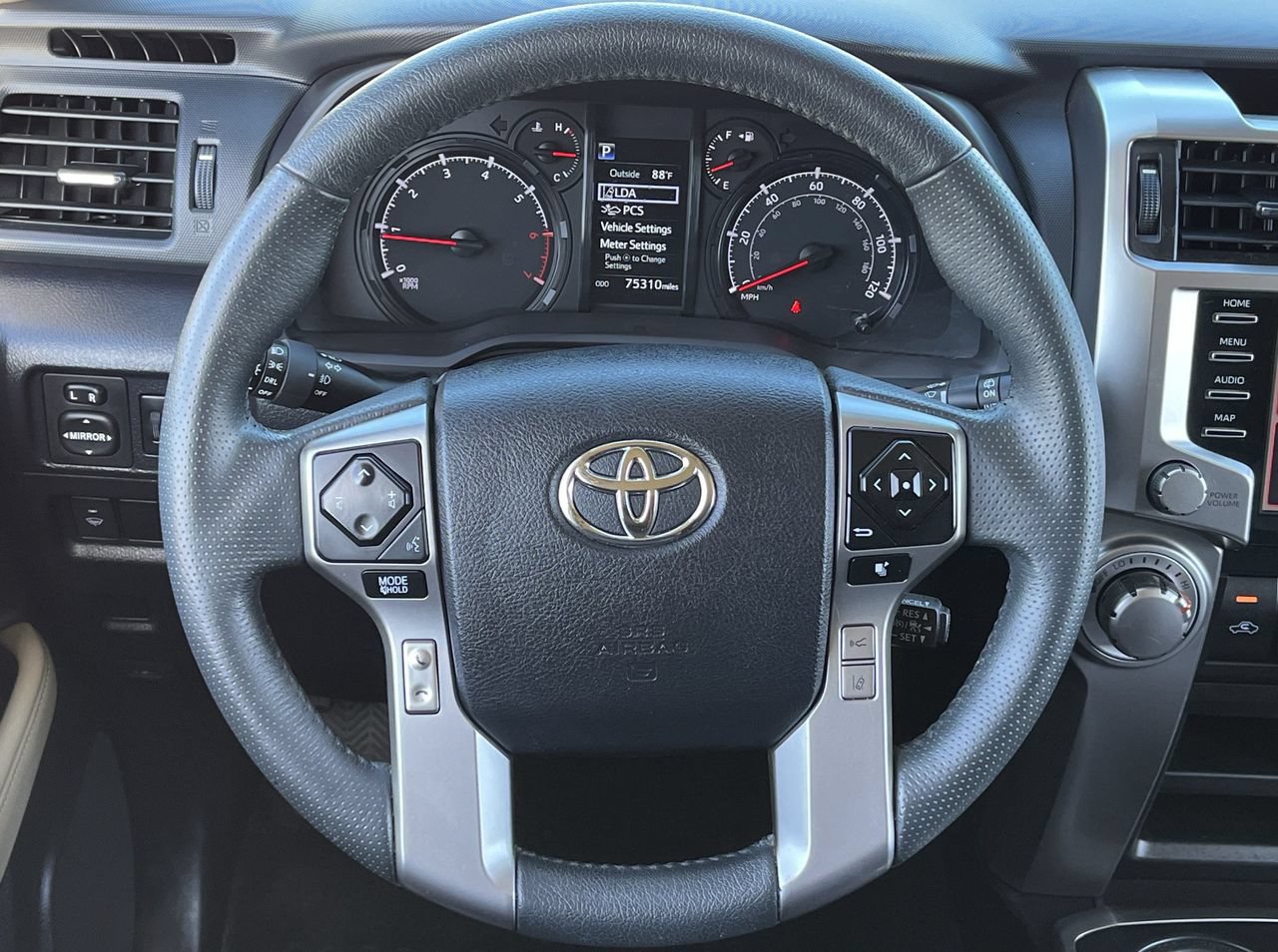 Used 2020 Toyota 4Runner SR5 RWD image 11