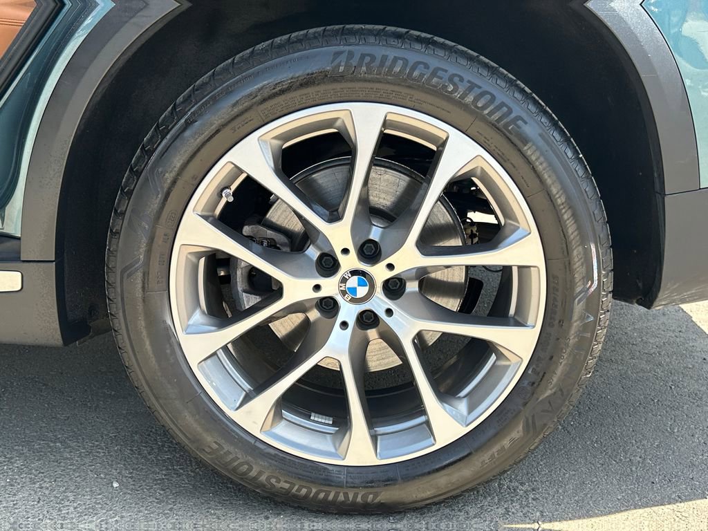 Used 2024 BMW X5 xDrive40i w/ Premium Package AWD/4WD image 14