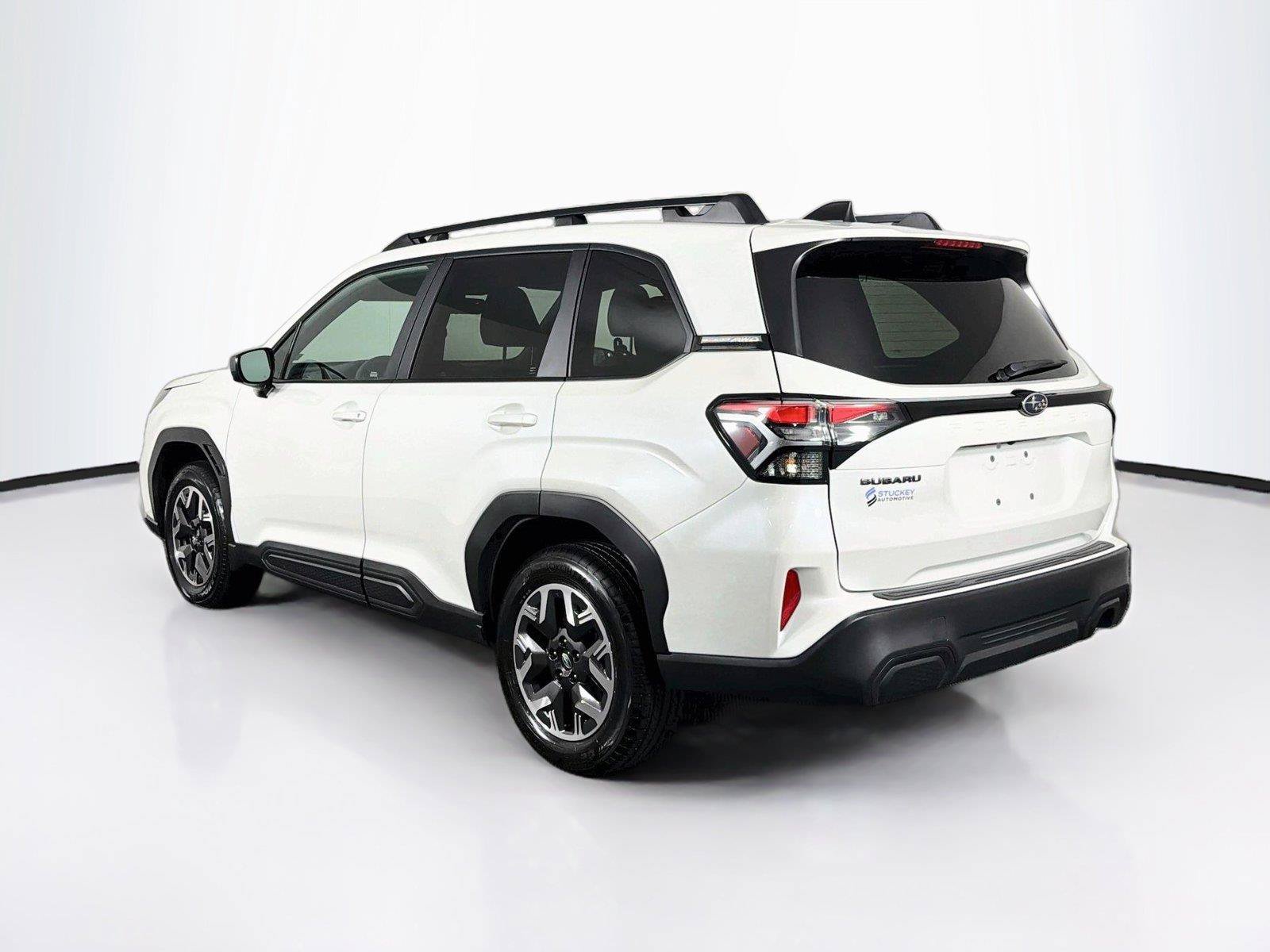 Used 2026 Subaru Forester Premium AWD/4WD image 9