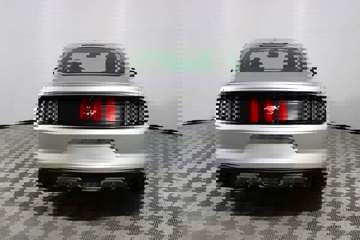 Used 2017 Ford Mustang Premium image 32