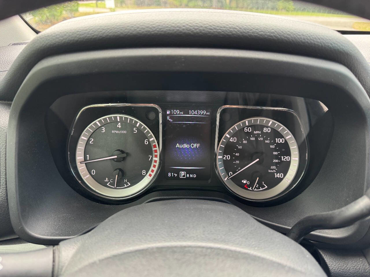 Used 2017 Nissan Titan SV RWD image 23