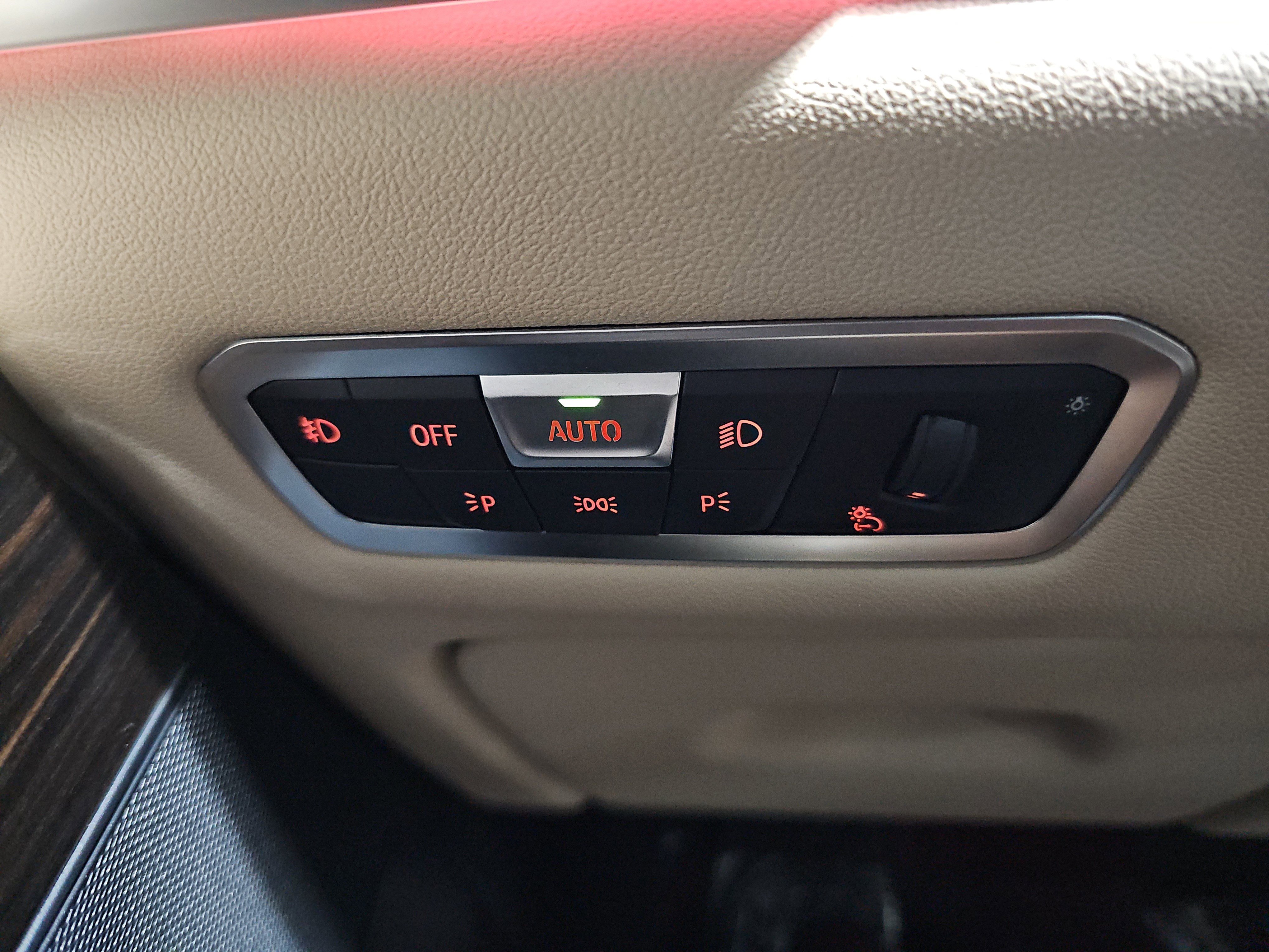 Used 2021 BMW X5 sDrive40i w/ Parking Assistance Package RWD image 26