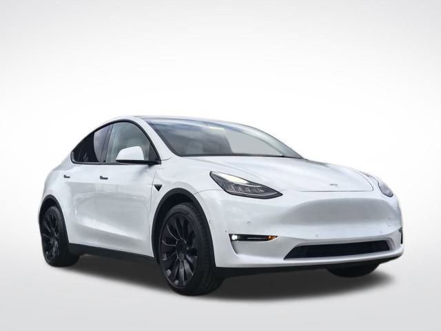 Used 2021 Tesla Model Y Long Range image 1