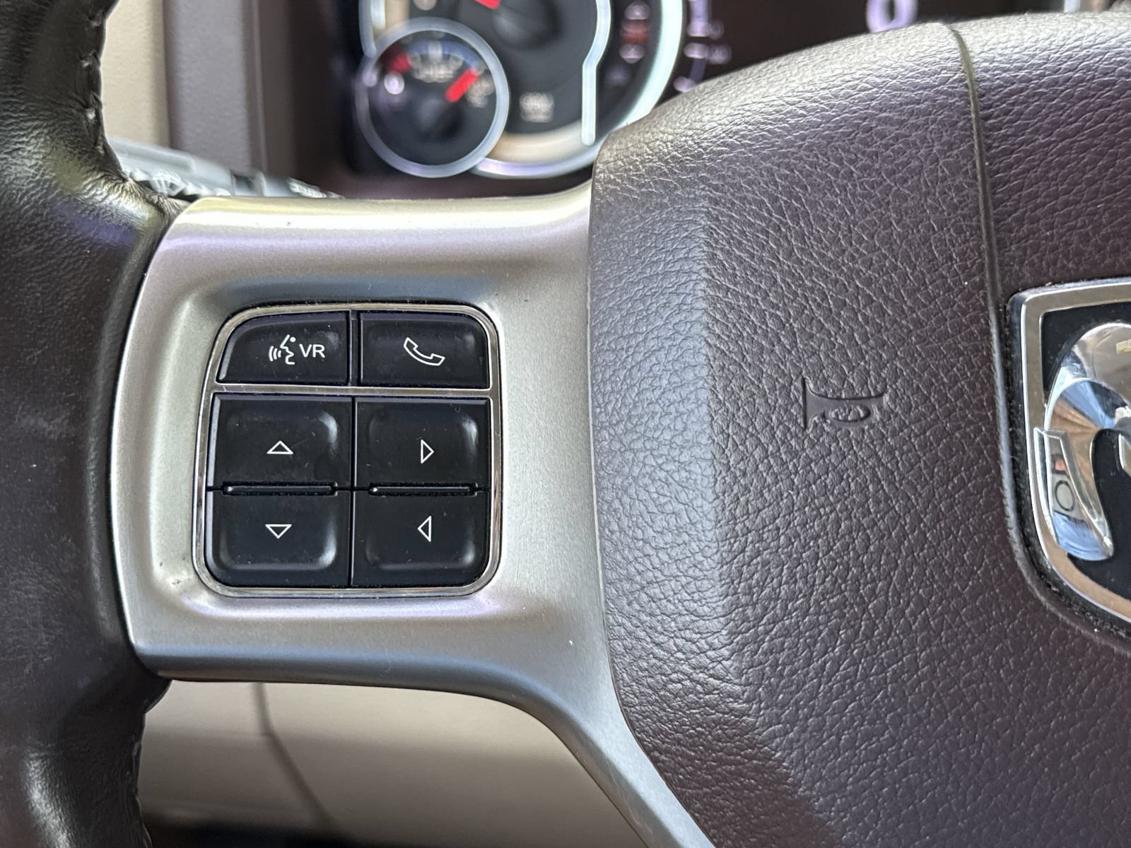 Used 2017 RAM 3500 Laramie AWD/4WD image 18