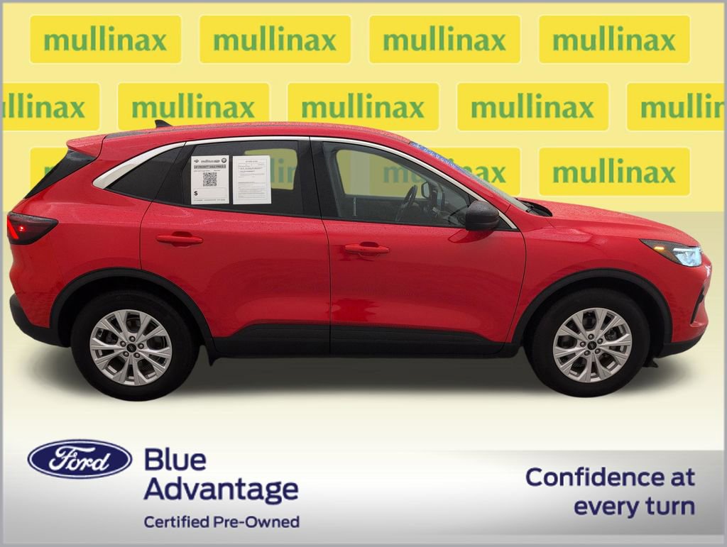 Used 2024 Ford Escape Active image 2