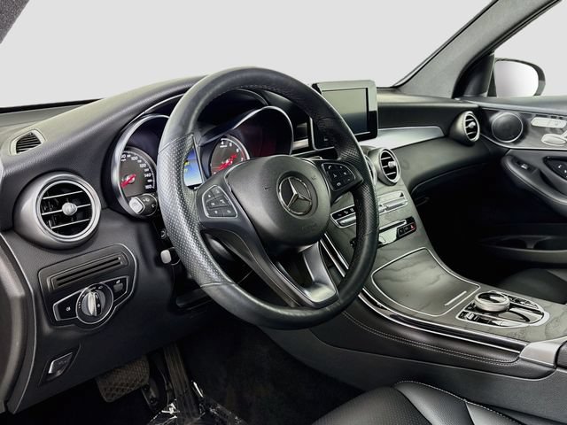 Used 2018 Mercedes-Benz GLC 300 4MATIC image 9