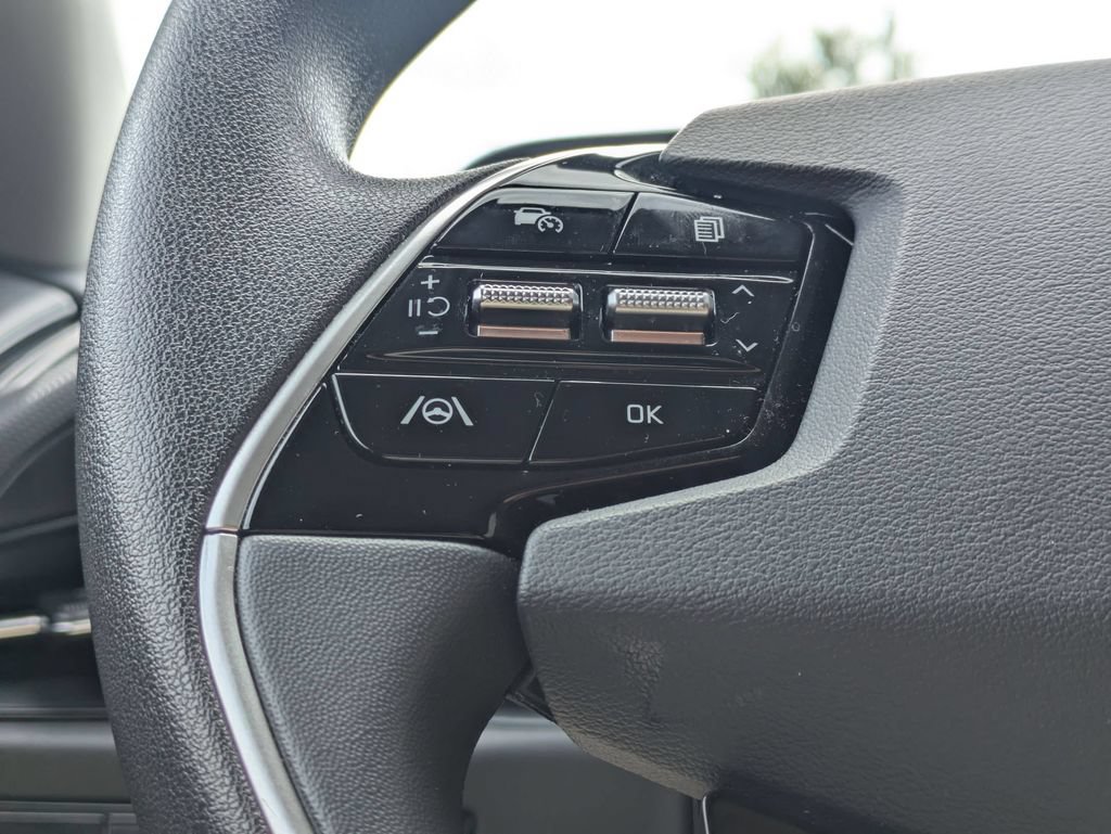 Used 2025 Kia Niro LX FWD image 22