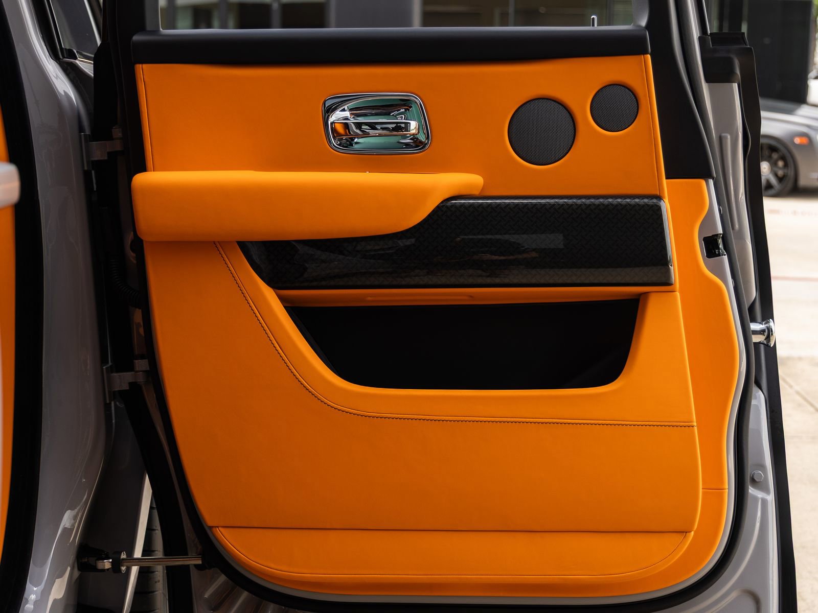 Certified 2023 Rolls-Royce Cullinan Black Badge image 41