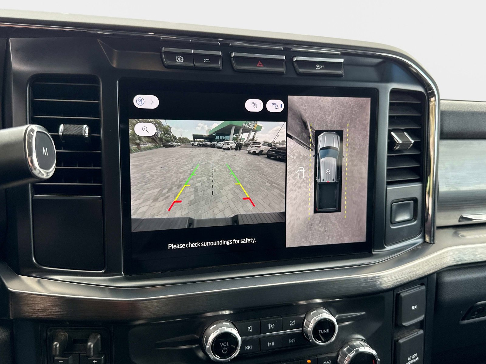 Used 2024 Ford F250 Lariat image 42