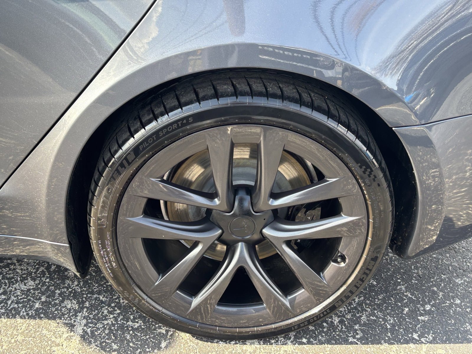 Used 2021 Tesla Model S Plaid image 13