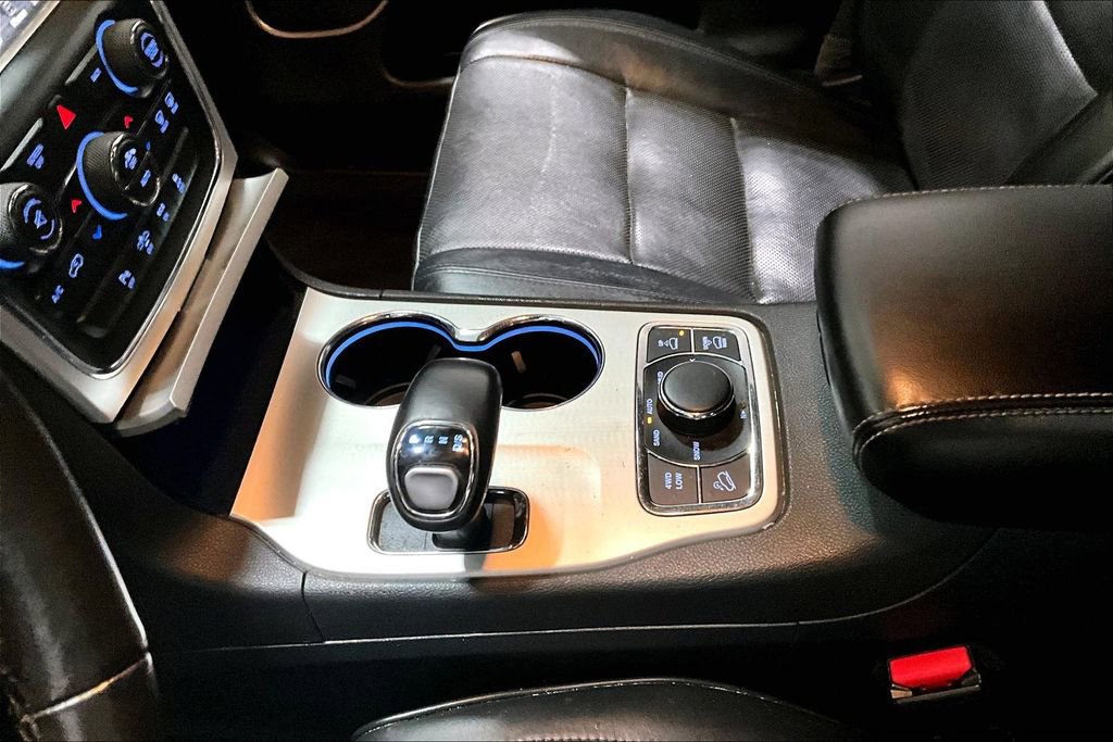 Used 2015 Jeep Grand Cherokee Overland w/ Advanced Technology Group image 18