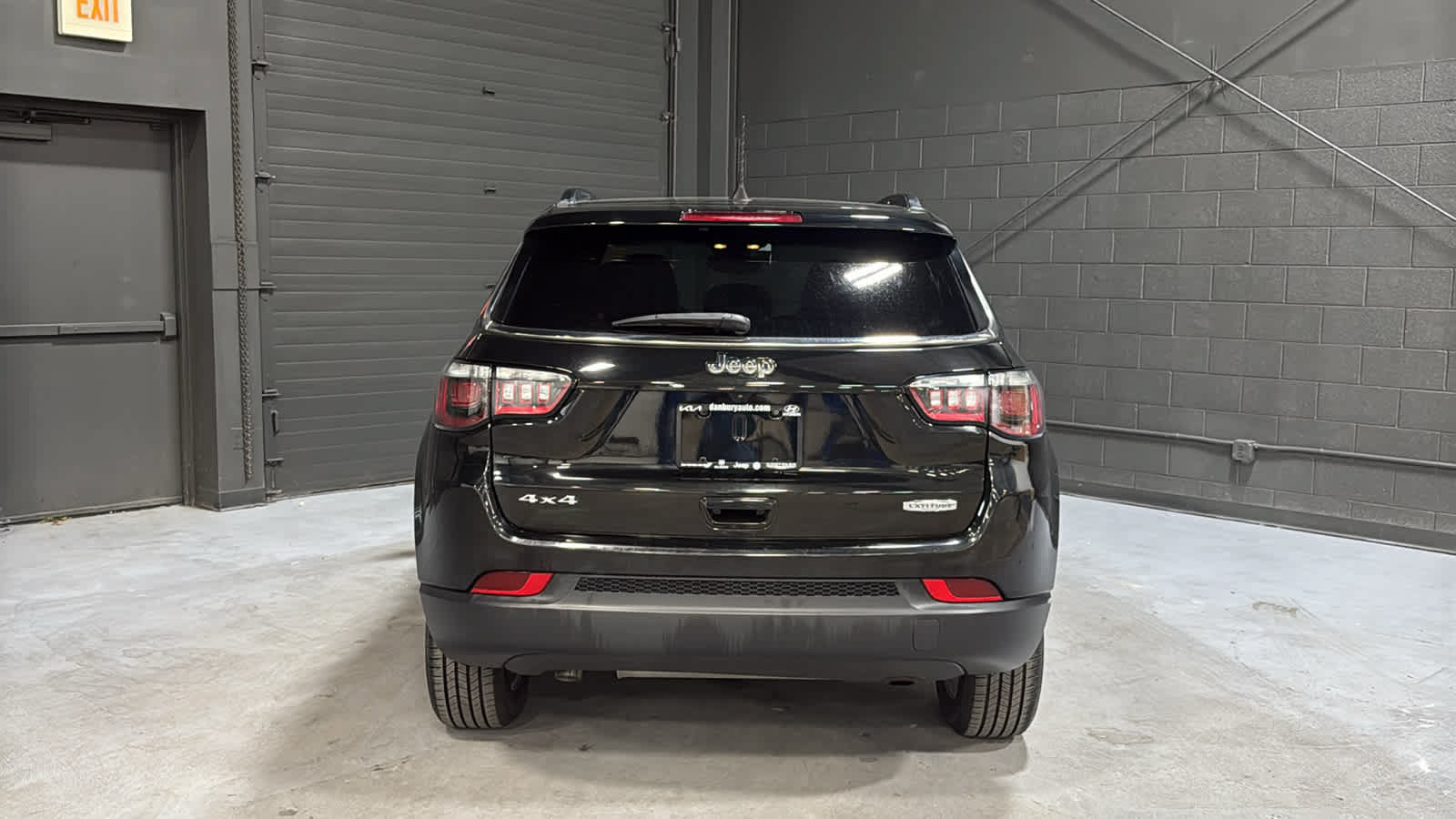 Certified 2024 Jeep Compass Latitude AWD/4WD image 6