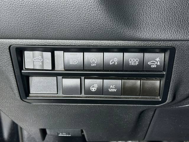 Used 2023 Toyota Tundra Limited AWD/4WD image 10