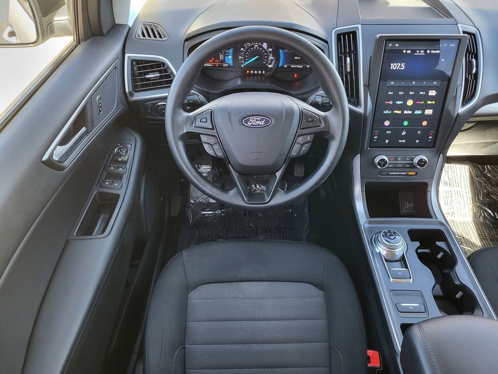 Used 2022 Ford Edge SE w/ Black Appearance Package image 24