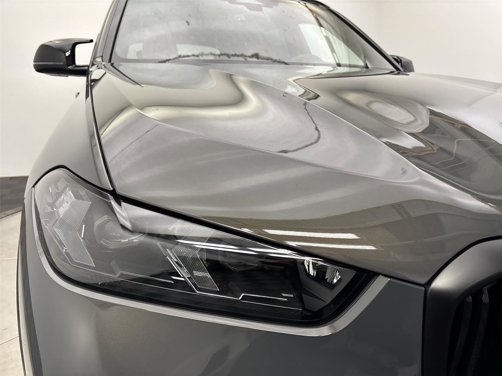 New 2026 BMW X5 M60i image 18