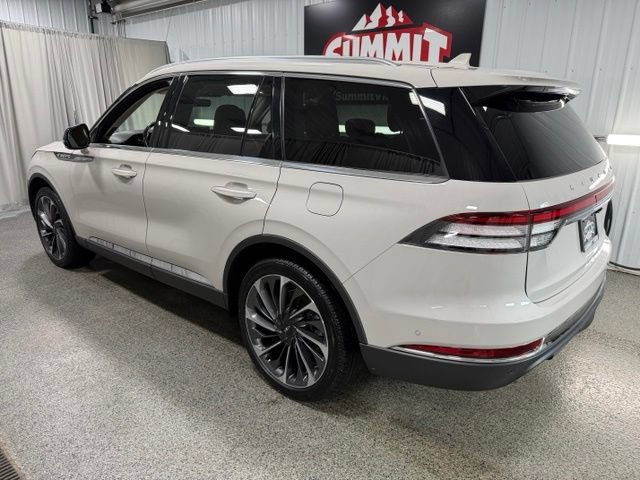 Used 2020 Lincoln Aviator Reserve w/ Equipment Group 202A AWD/4WD image 6