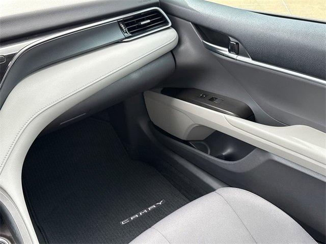 Used 2022 Toyota Camry LE image 17