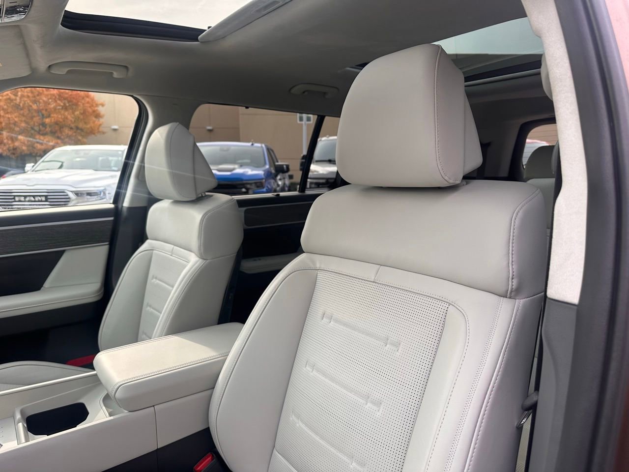 Used 2025 Hyundai Santa Fe Calligraphy image 24