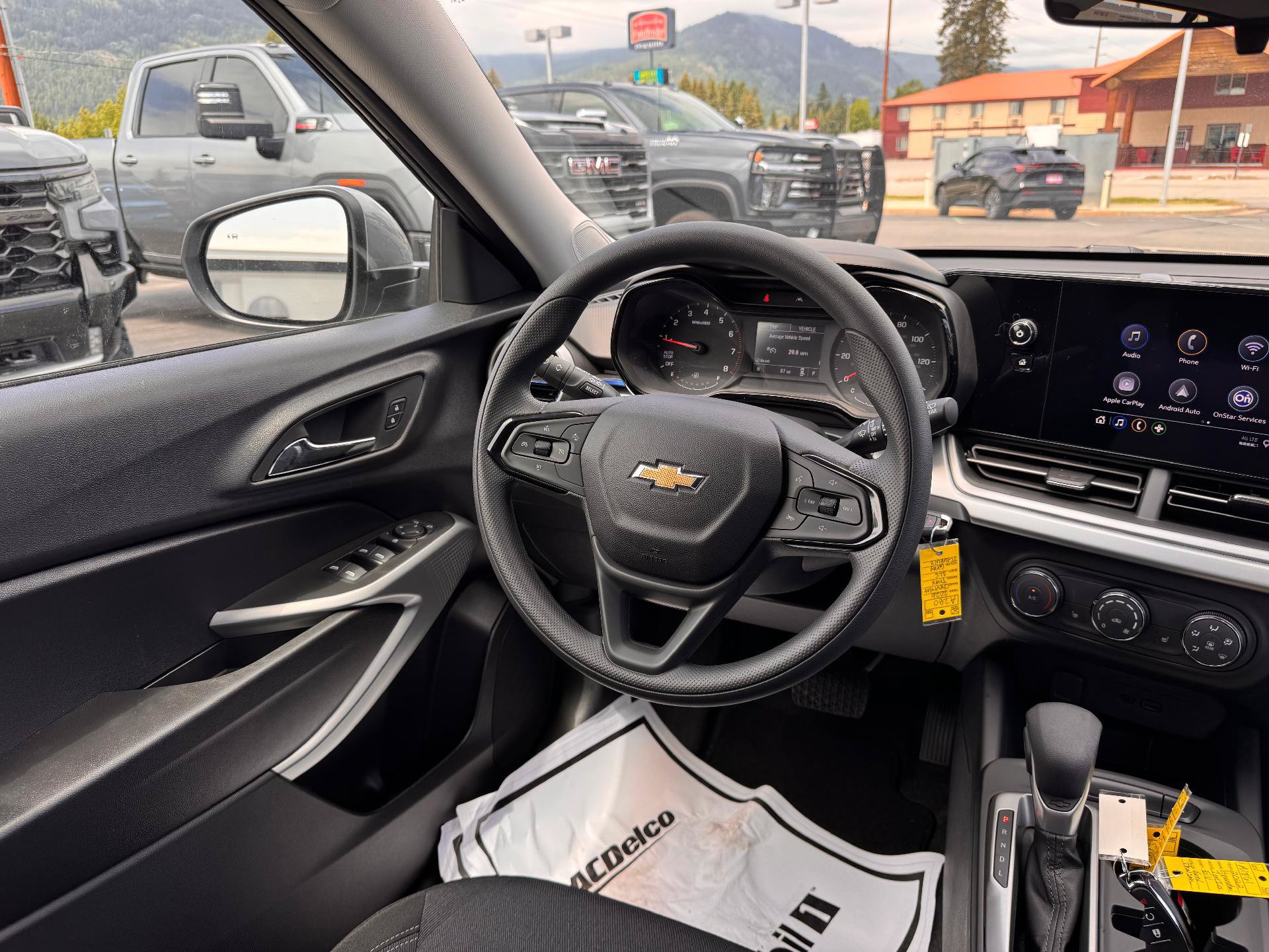 New 2026 Chevrolet Trax LS w/ LS Convenience Package FWD image 20