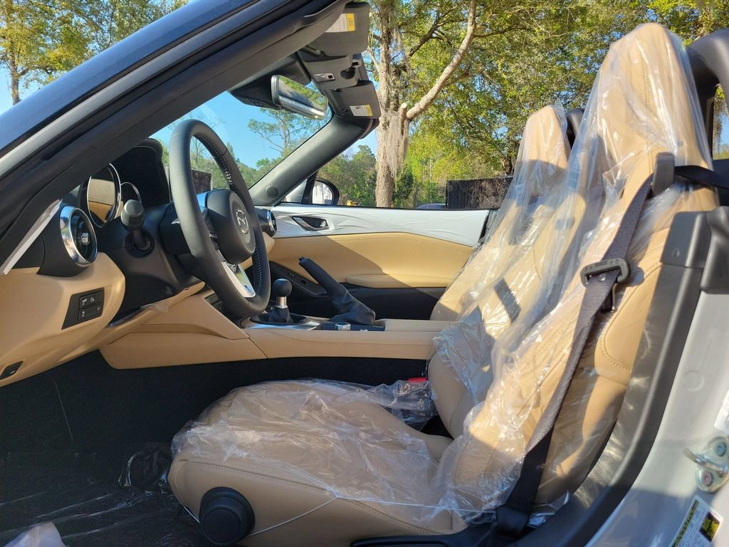 New 2026 MAZDA MX-5 Miata Grand Touring RWD image 3