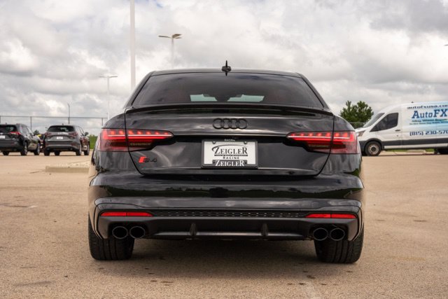 Used 2024 Audi S4 Prestige AWD/4WD image 6