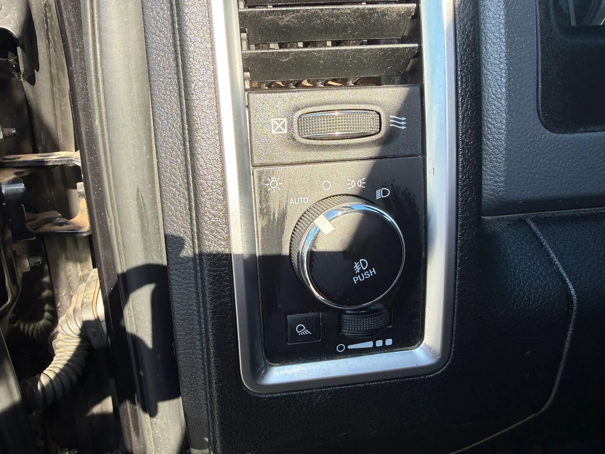 Used 2017 RAM 2500 Big Horn w/ Black Appearance Group AWD/4WD image 14