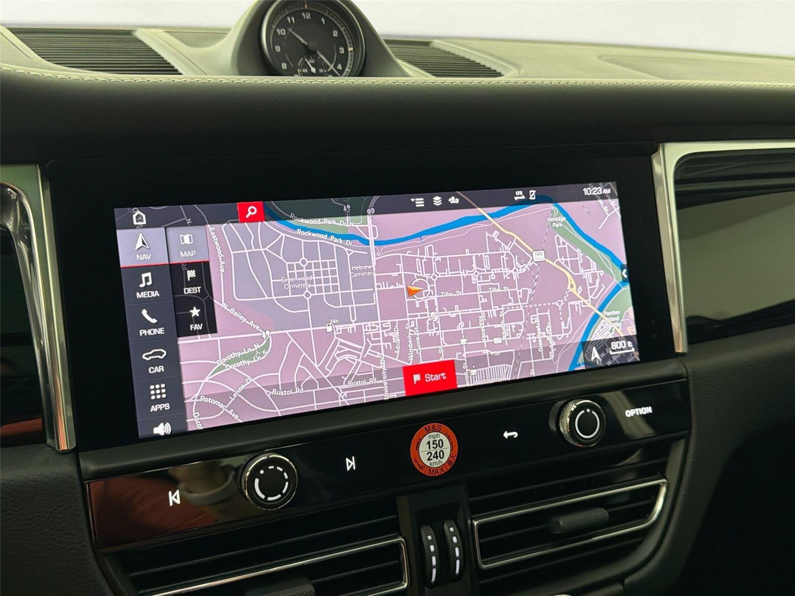 Certified 2025 Porsche Macan S AWD/4WD image 22
