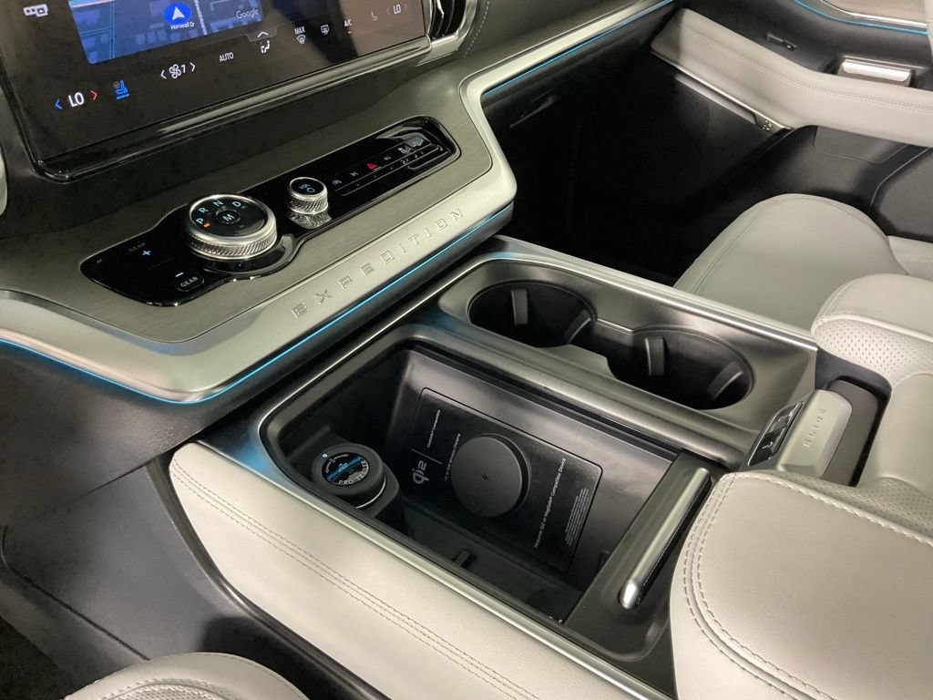 New 2027 Ford Expedition Platinum w/ Platinum Ultimate Package AWD/4WD image 21