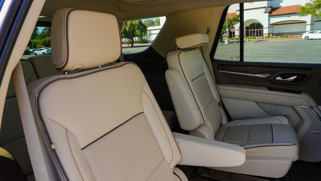 Used 2023 GMC Yukon Denali image 12