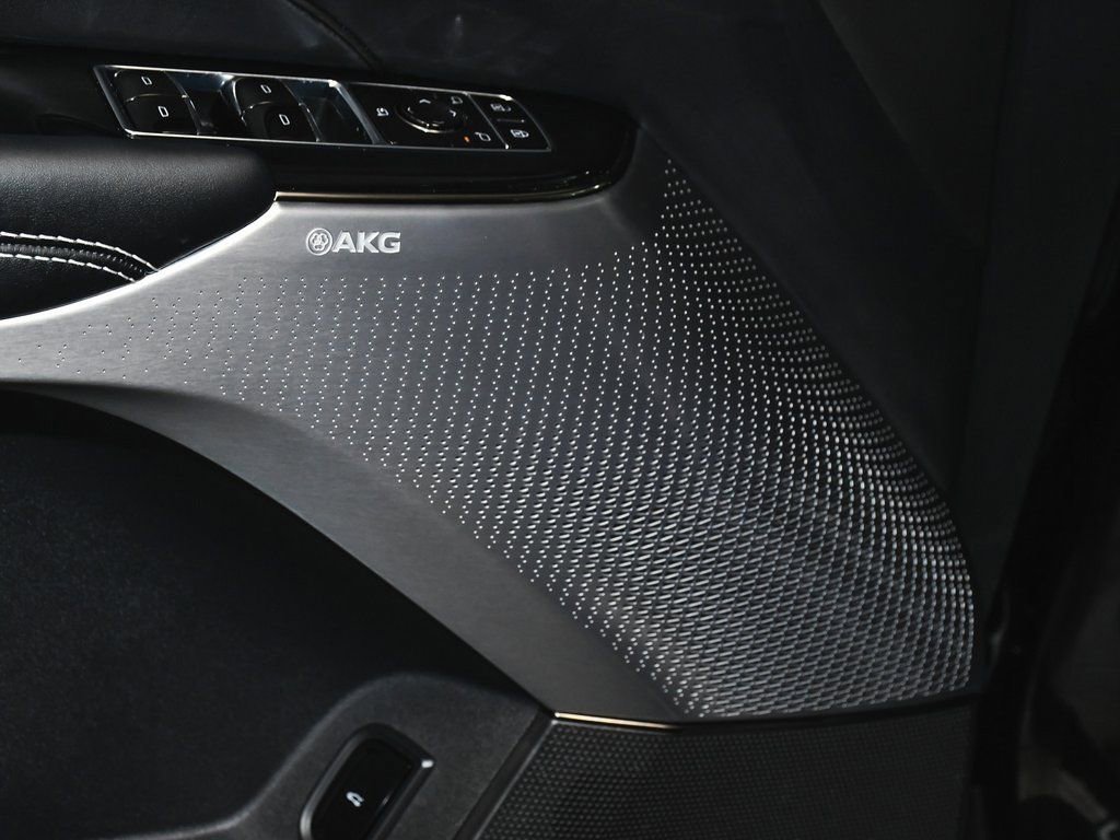 Used 2026 Cadillac Lyriq V image 11