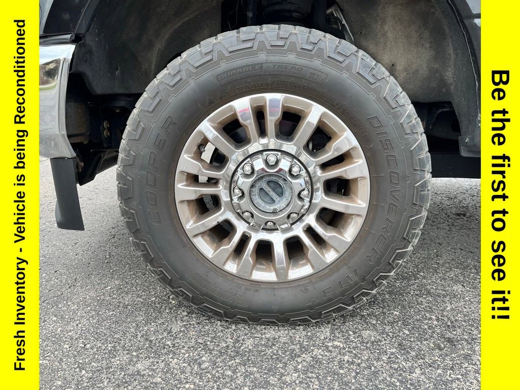 Used 2022 Ford F250 Lariat w/ Lariat Ultimate Package AWD/4WD image 26