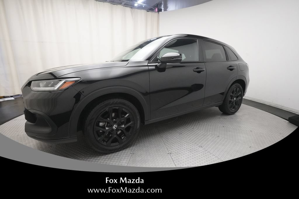 Used 2024 Honda HR-V Sport image 1