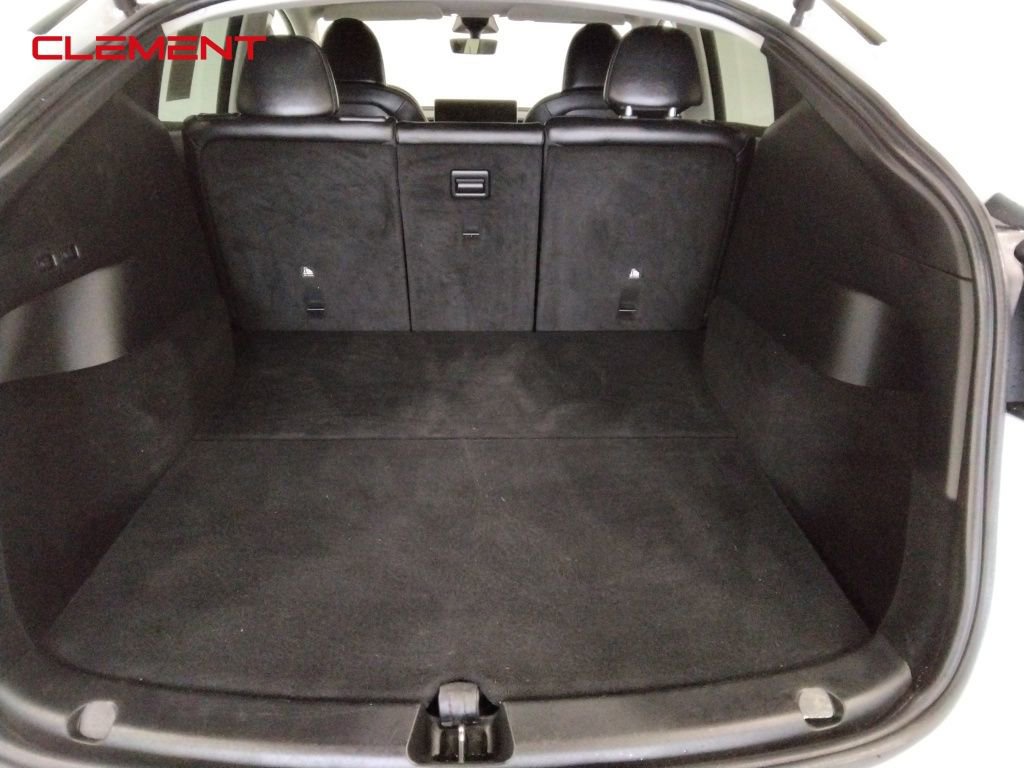 Used 2022 Tesla Model Y Performance image 9