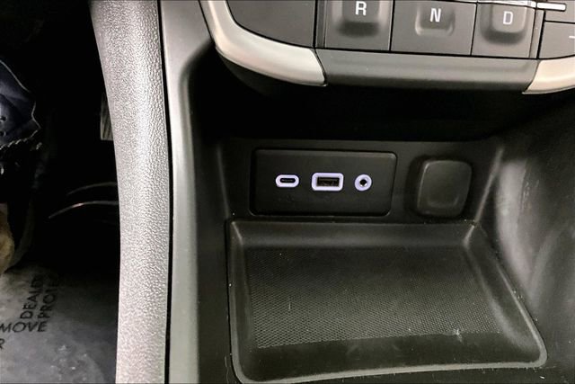 Used 2023 GMC Terrain SLE image 16
