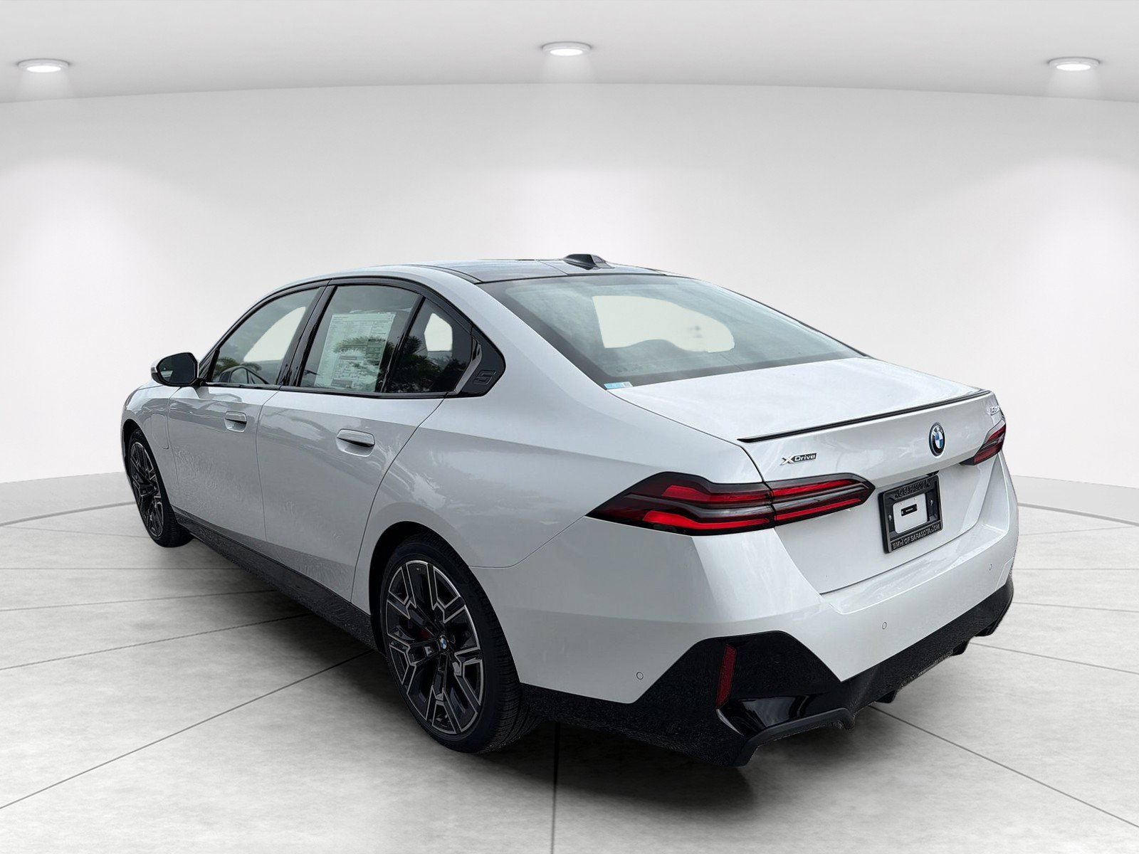 New 2027 BMW 550e xDrive w/ Executive Package AWD/4WD image 6