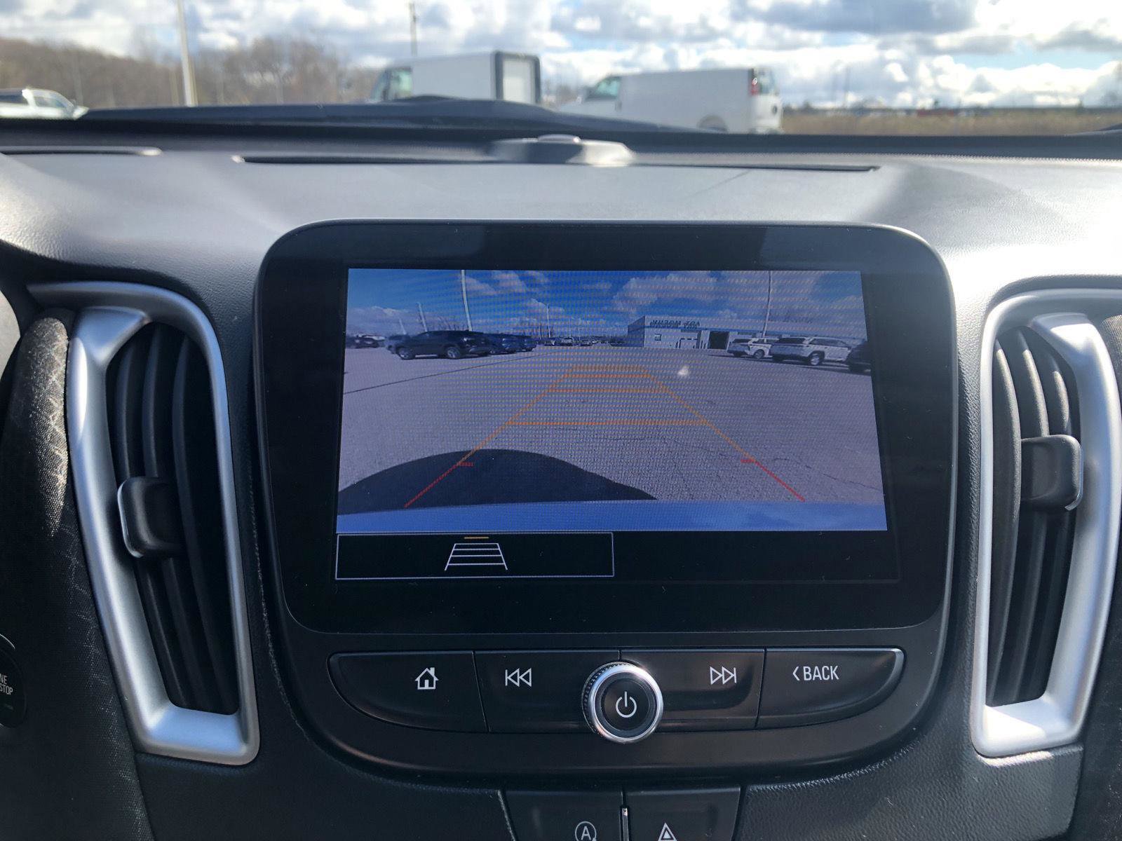 Used 2023 Chevrolet Malibu LT FWD image 27