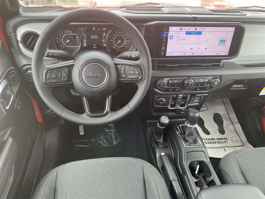 New 2025 Jeep Gladiator Sport image 10