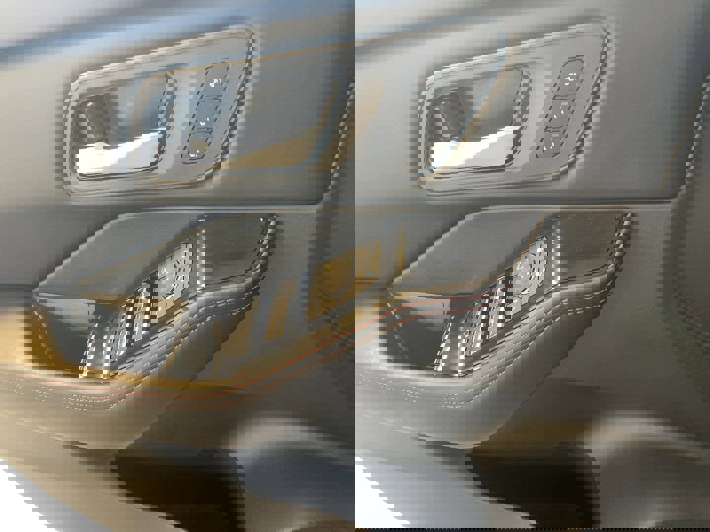 Used 2025 Nissan Rogue SV w/ Rock Creek Premium Package image 8