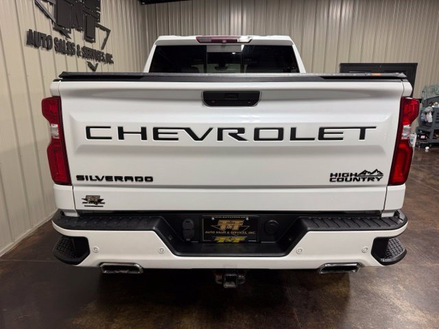 Used 2019 Chevrolet Silverado 1500 High Country w/ Technology Package AWD/4WD image 9