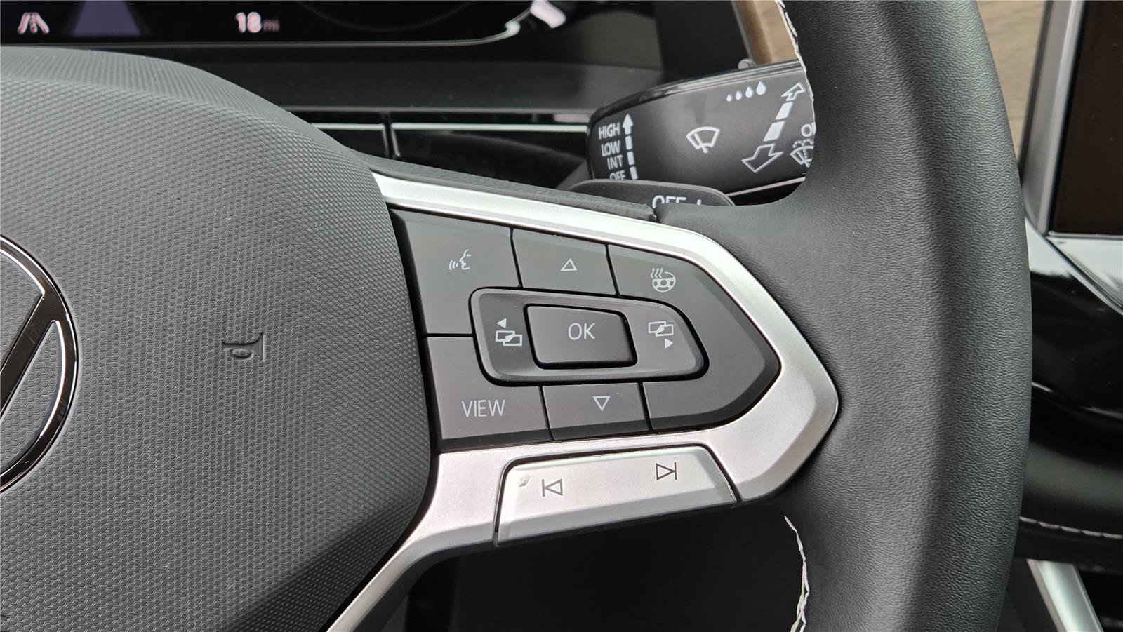New 2026 Volkswagen Atlas SE AWD/4WD image 18