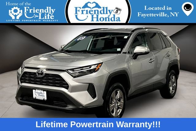 Used 2022 Toyota RAV4 XLE AWD/4WD image 1