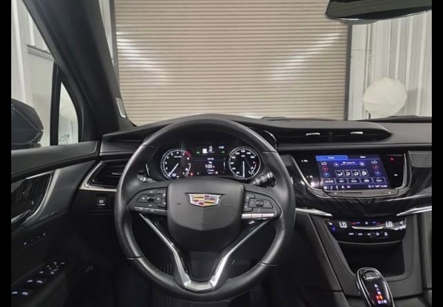 Certified 2025 Cadillac XT6 Premium Luxury image 37