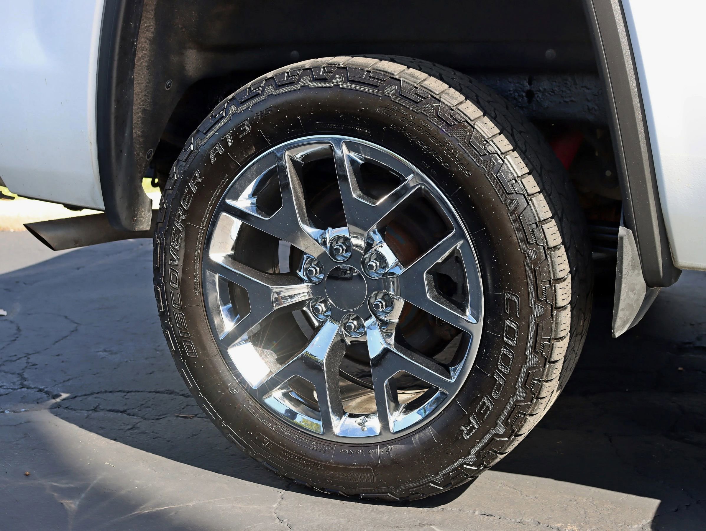 Used 2018 GMC Sierra 1500 SLT w/ SLT Premium Package image 6