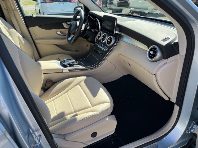 Used 2017 Mercedes-Benz GLC 300 4MATIC image 19
